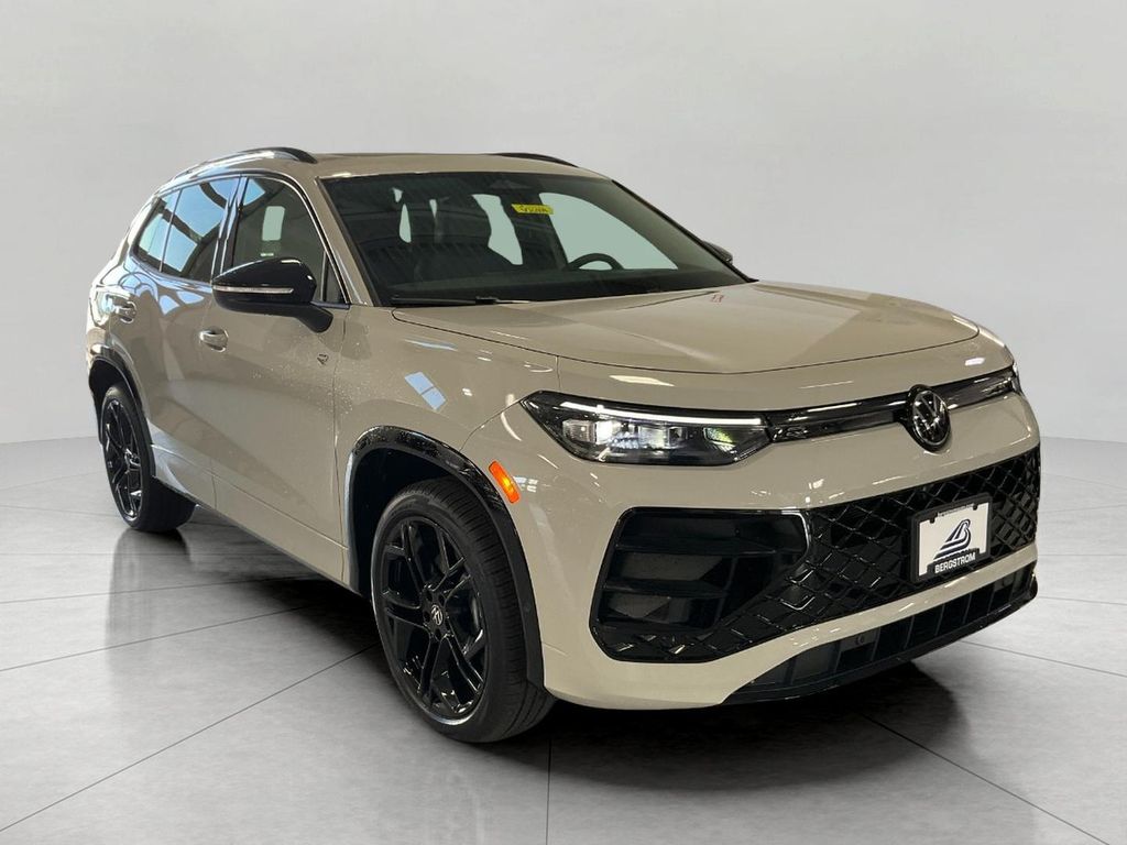 New 2026 Volkswagen Tiguan 2.0T SE R-Line Black 4MOTION