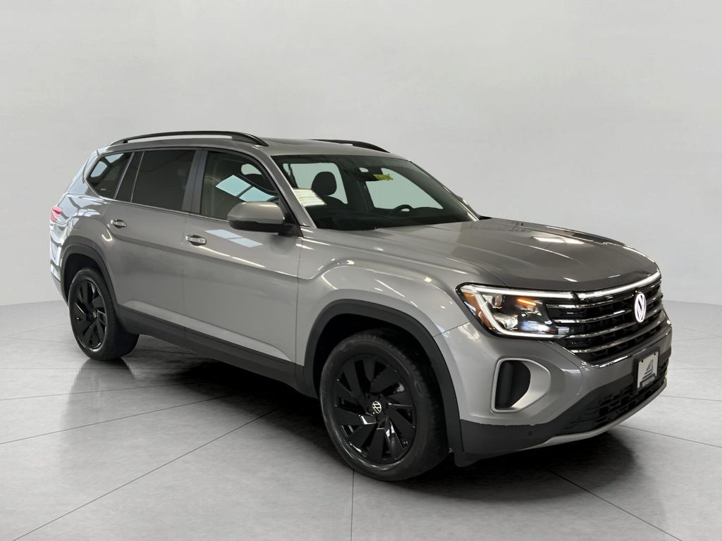 New 2026 Volkswagen Atlas 2.0T SE w/Technology 4MOTION