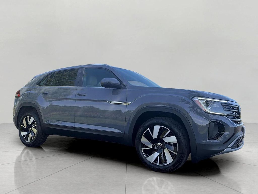 New 2026 Volkswagen Atlas Cross Sport 2.0T SE w/Technology 4MOTION