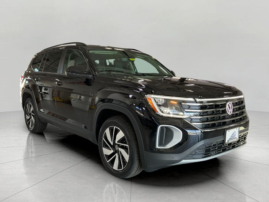 New 2026 Volkswagen Atlas 2.0T SE w/Technology 4MOTION