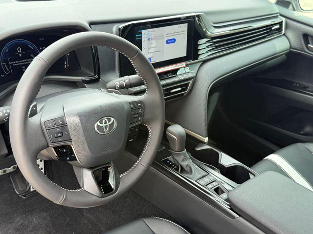 TOYOTA CAMRY - 10