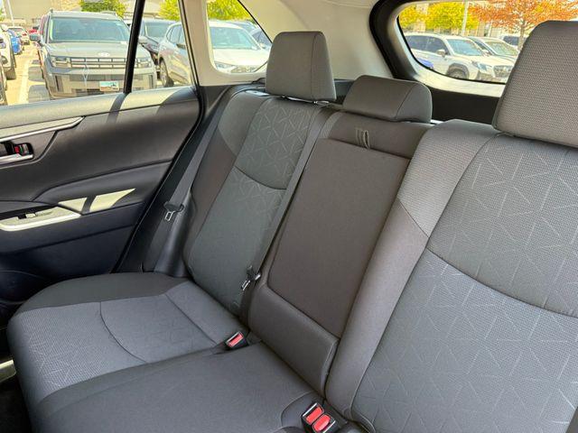 صورة مصغرة 29 لـ 2025 Toyota RAV4 XLE