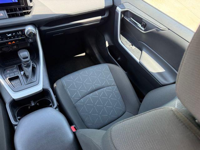 صورة مصغرة 27 لـ 2025 Toyota RAV4 XLE
