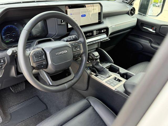 TOYOTA LAND CRUISER - 9