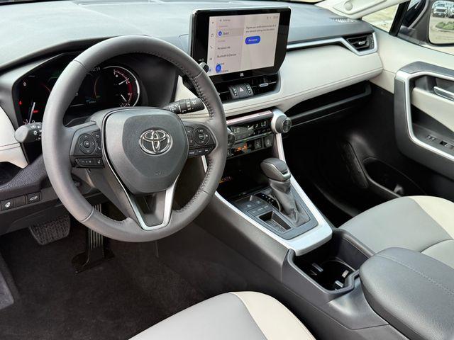TOYOTA RAV4 - 9