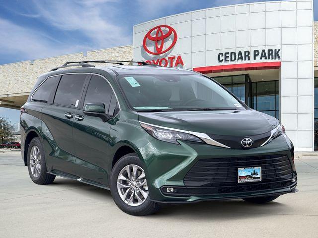 New 2026 Toyota Sienna XLE 8 Passenger