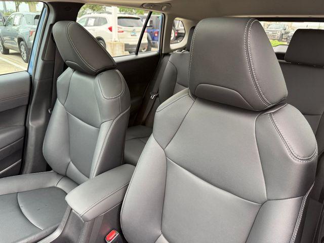 TOYOTA COROLLA CROSS - 10