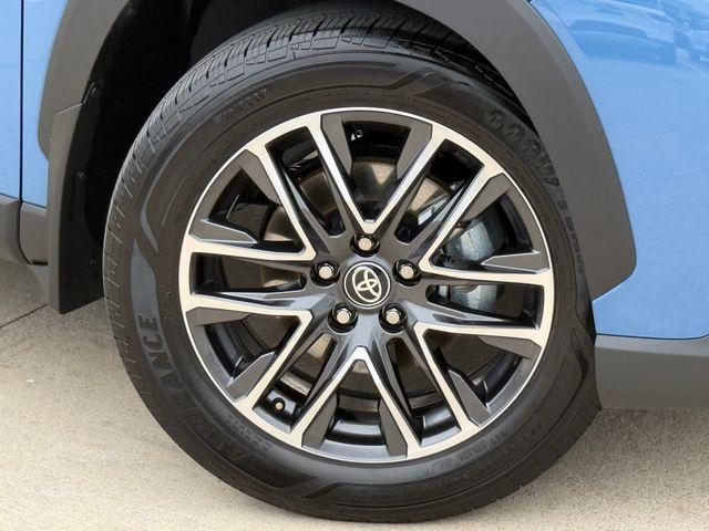TOYOTA COROLLA CROSS - 2