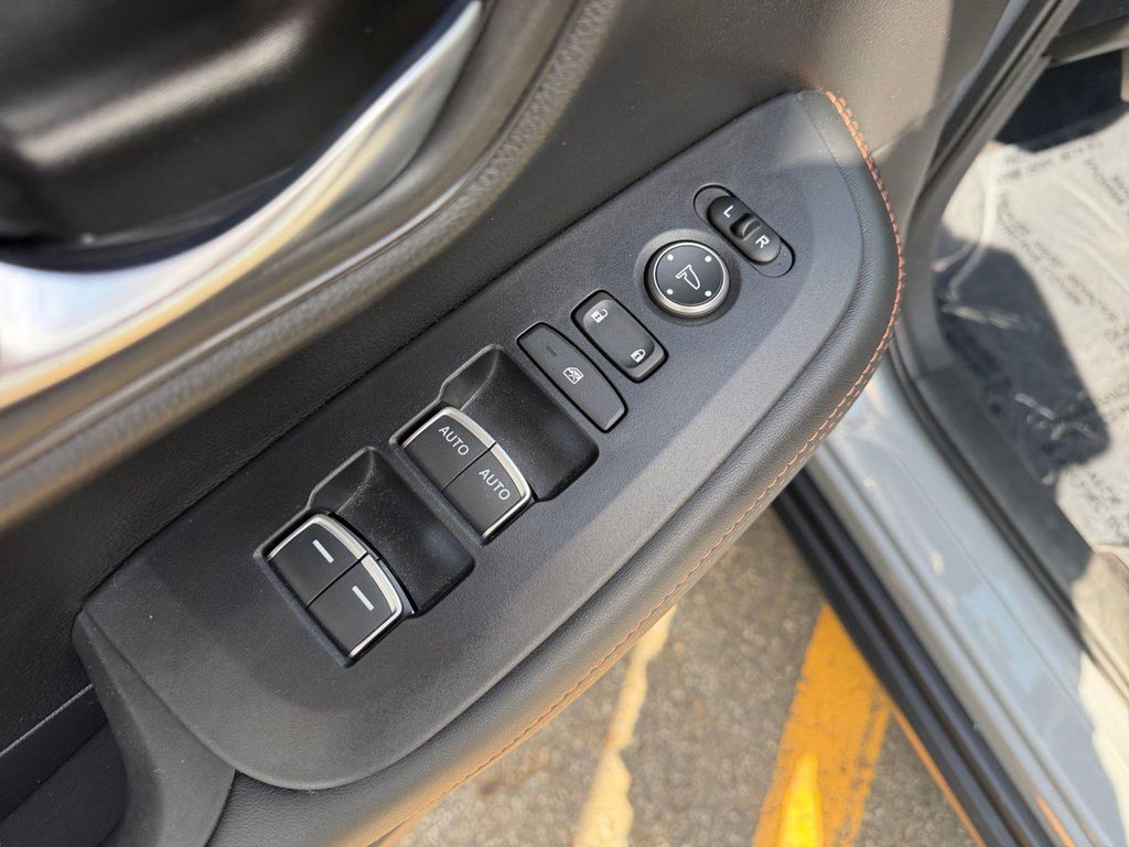 2025 Honda HR-V AWD SPORT — миниатюра 26