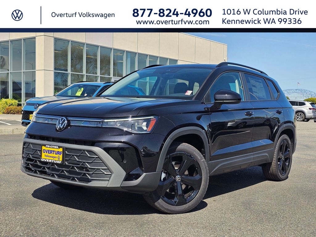 New 2026 Volkswagen Taos SE Black