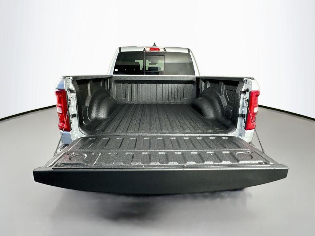 صورة مصغرة 16 لـ 2026 RAM 1500 LARAMIE