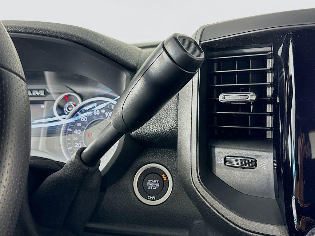 2026 RAM 3500 TRADESMAN REGULAR CAB 4X4 8' BOX — миниатюра 12