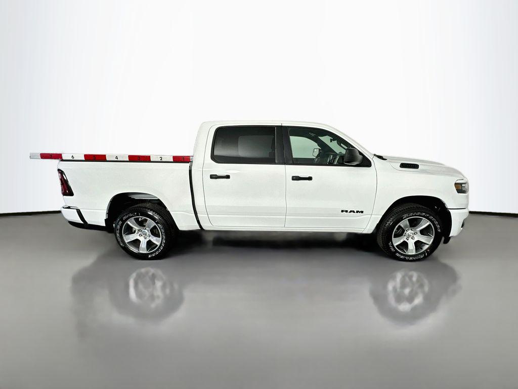 صورة 8 لـ 2026 RAM 1500 EXPRESS