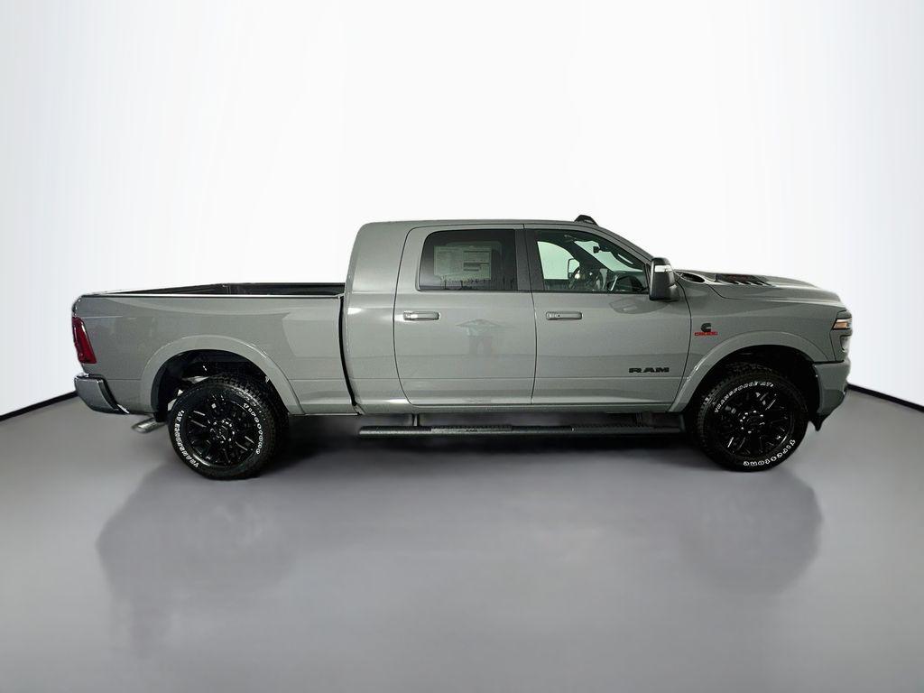 2026 RAM 3500 LIMITED MEGA CAB 4X4 6'4' BOX — фото 8