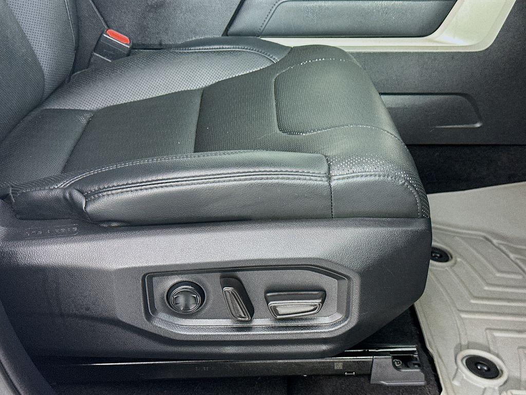 صورة مصغرة 23 لـ 2022 Toyota TUNDRA LIMITED