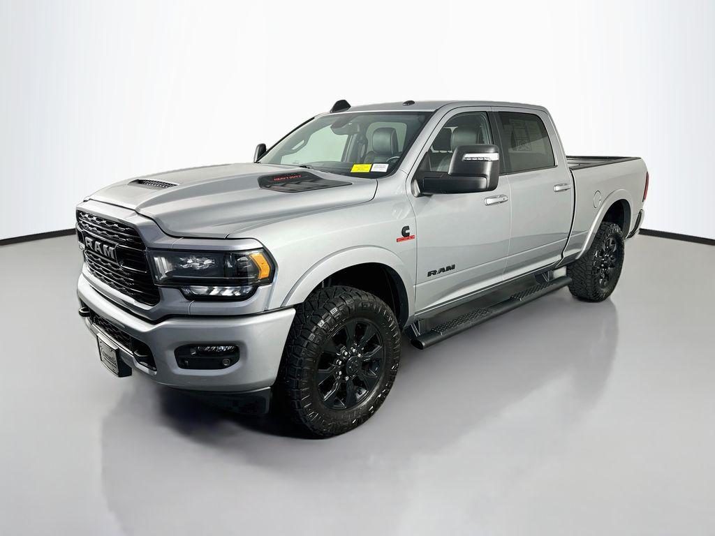 صورة 3 لـ 2023 RAM 2500 LIMITED CREW CAB 4X4 6'4' BOX