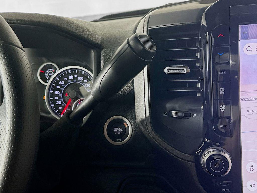 2026 RAM 3500 TRADESMAN REGULAR CAB 4X4 8' BOX — миниатюра 12