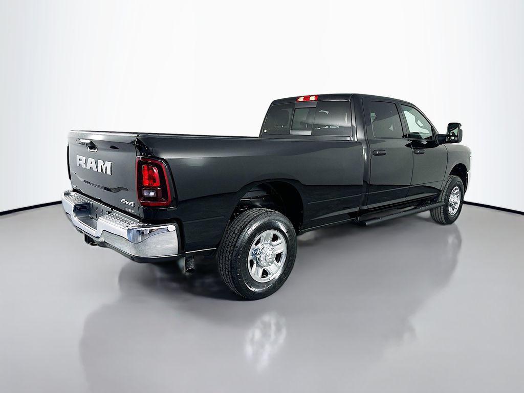 صورة 7 لـ 2026 RAM 2500 TRADESMAN CREW CAB 4X4 8' BOX