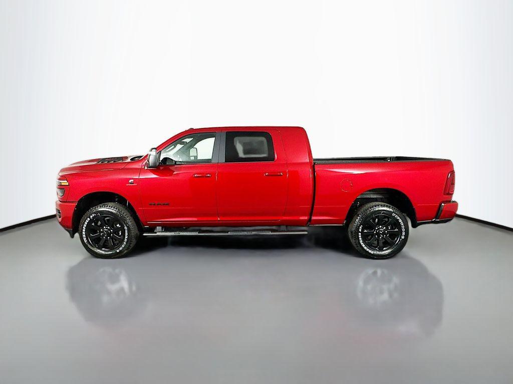 2026 RAM 3500 LARAMIE MEGA CAB 4X4 6'4' BOX — фото 4