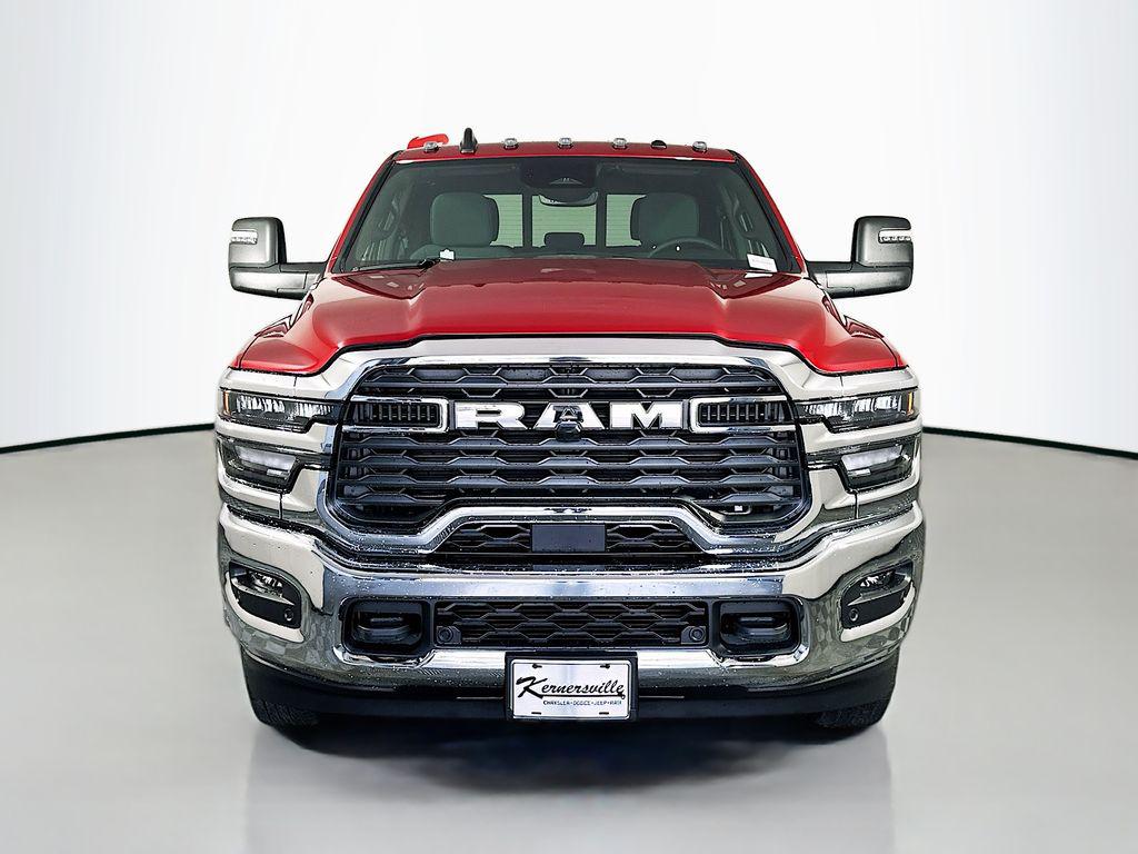 صورة 2 لـ 2026 RAM 3500 BIG HORN CREW CAB 4X4 8' BOX