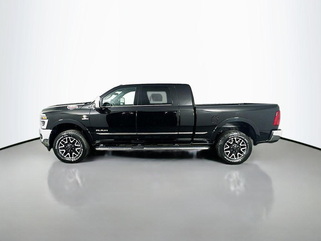 2026 RAM 3500 LIMITED MEGA CAB 4X4 6'4' BOX — фото 4