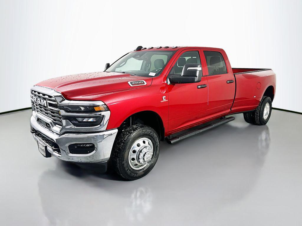 صورة 3 لـ 2026 RAM 3500 TRADESMAN CREW CAB 4X4 8' BOX