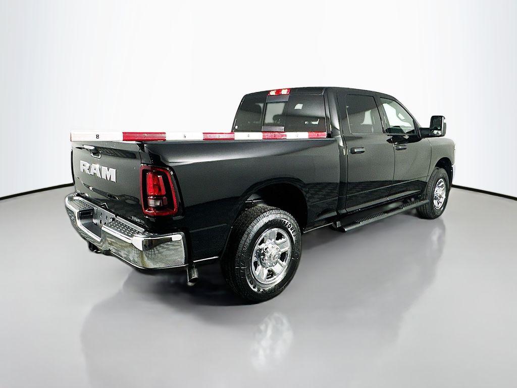 2026 RAM 2500 TRADESMAN CREW CAB 4X2 6'4' BOX — фото 7