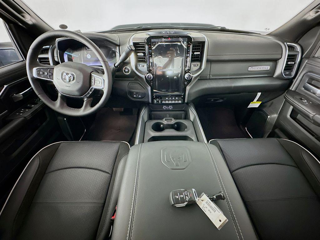 2026 RAM 2500 LARAMIE CREW CAB 4X4 6'4' BOX — фото 9