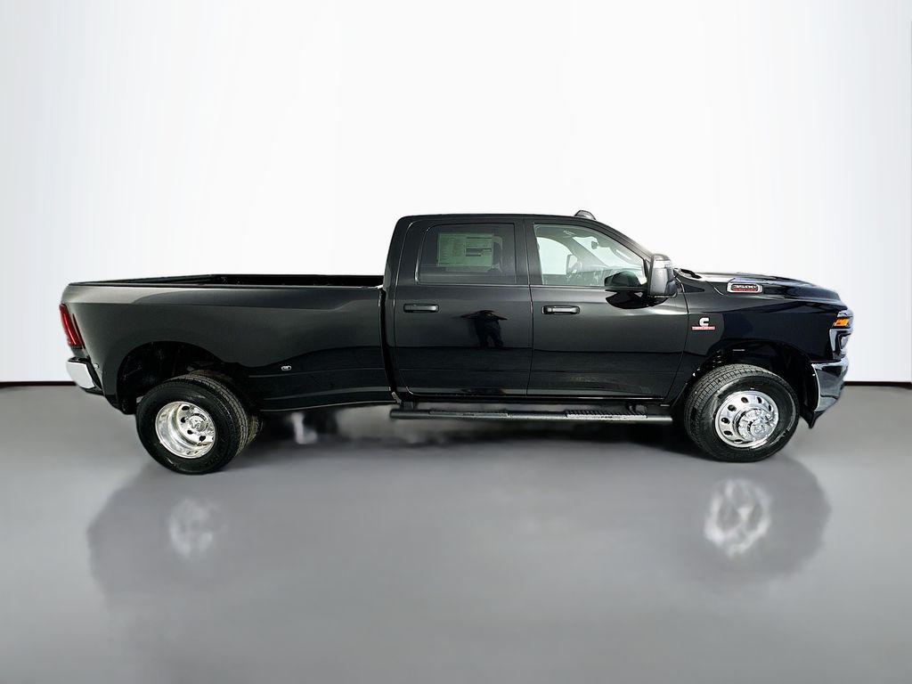 2026 RAM 3500 TRADESMAN CREW CAB 4X4 8' BOX photo 8