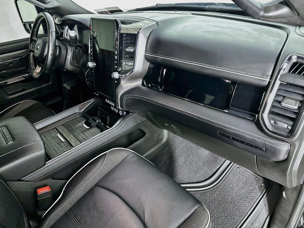 2025 RAM 3500 LIMITED CREW CAB 4X4 8' BOX 缩略图 32