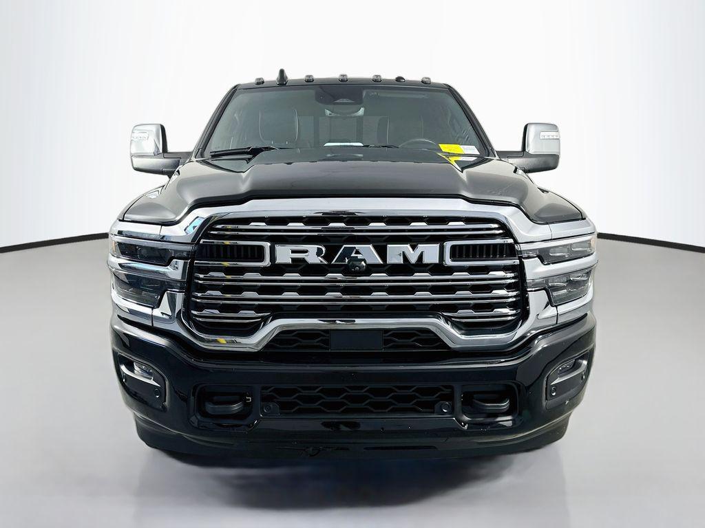 2025 RAM 3500 LIMITED CREW CAB 4X4 8' BOX 照片 2