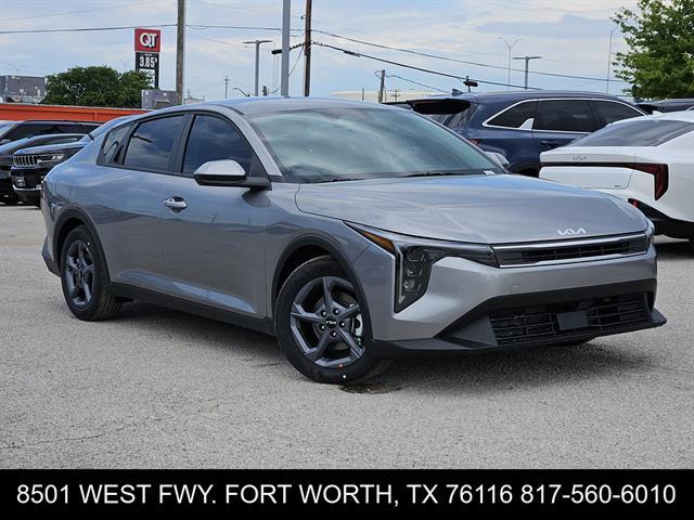 New 2026 Kia K4 LXS