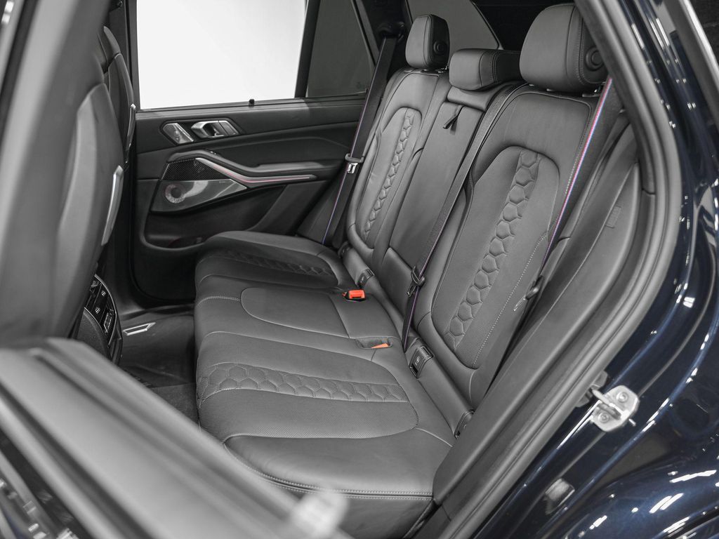صورة مصغرة 26 لـ 2024 BMW X5 M BASE