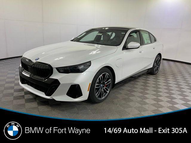 New 2026 BMW 550e xDrive