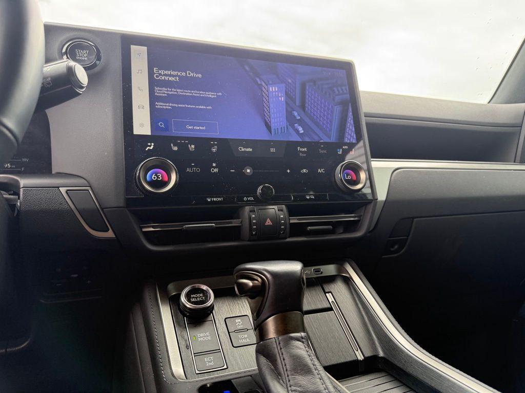 صورة مصغرة 31 لـ 2024 Lexus GX 550 PREMIUM