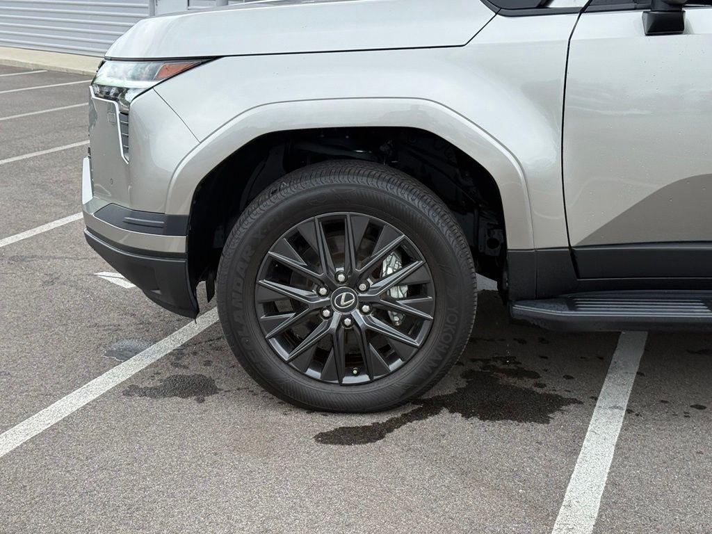 صورة مصغرة 21 لـ 2024 Lexus GX 550 PREMIUM