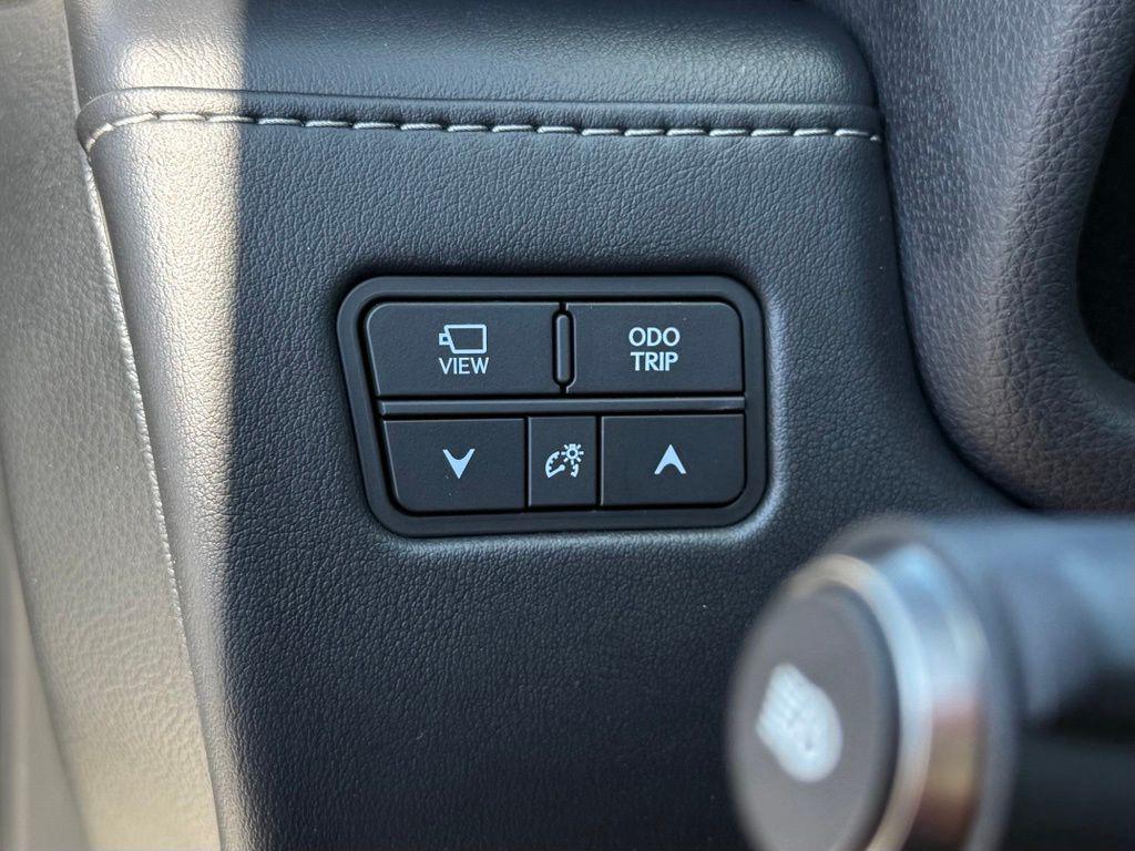 صورة 29 لـ 2022 Lexus LX 600 PREMIUM