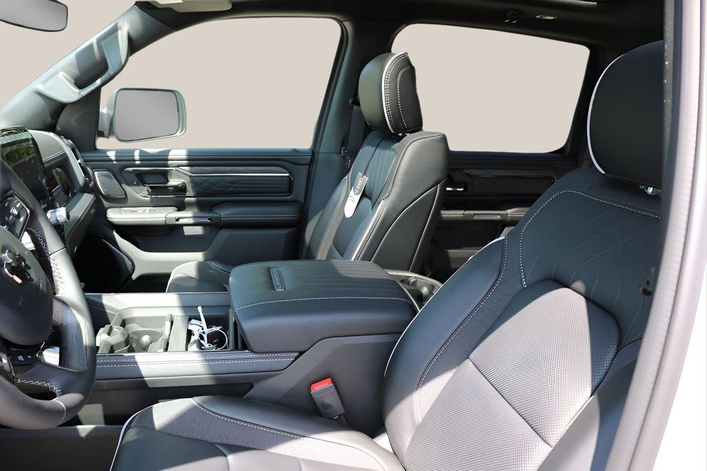 صورة مصغرة 13 لـ 2026 RAM 1500 LIMITED