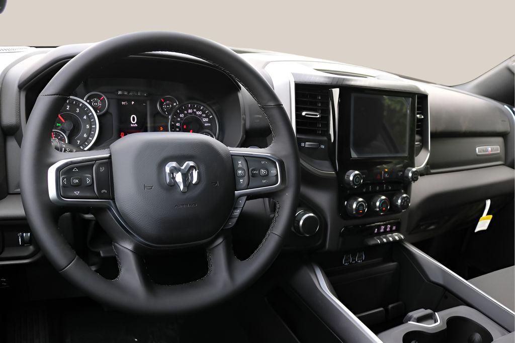 2026 RAM 1500 BIG HORN/LONE STAR — миниатюра 13