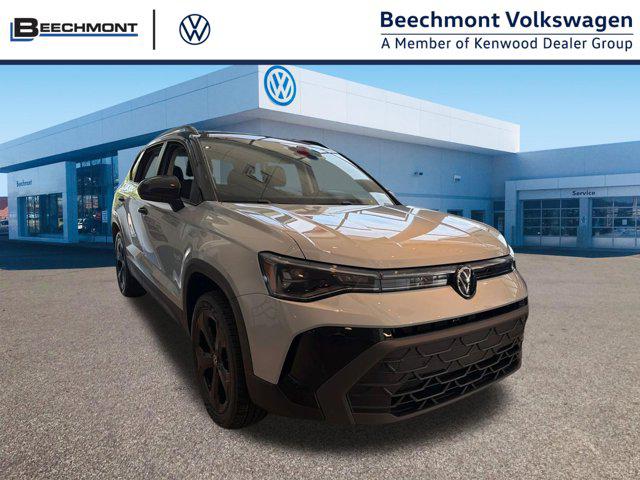 New 2026 Volkswagen Taos SE Black