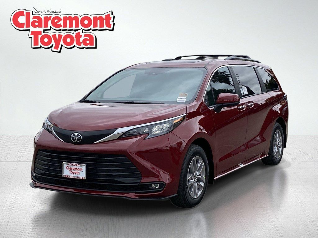New 2026 Toyota Sienna XLE