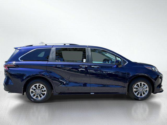 TOYOTA SIENNA - 6