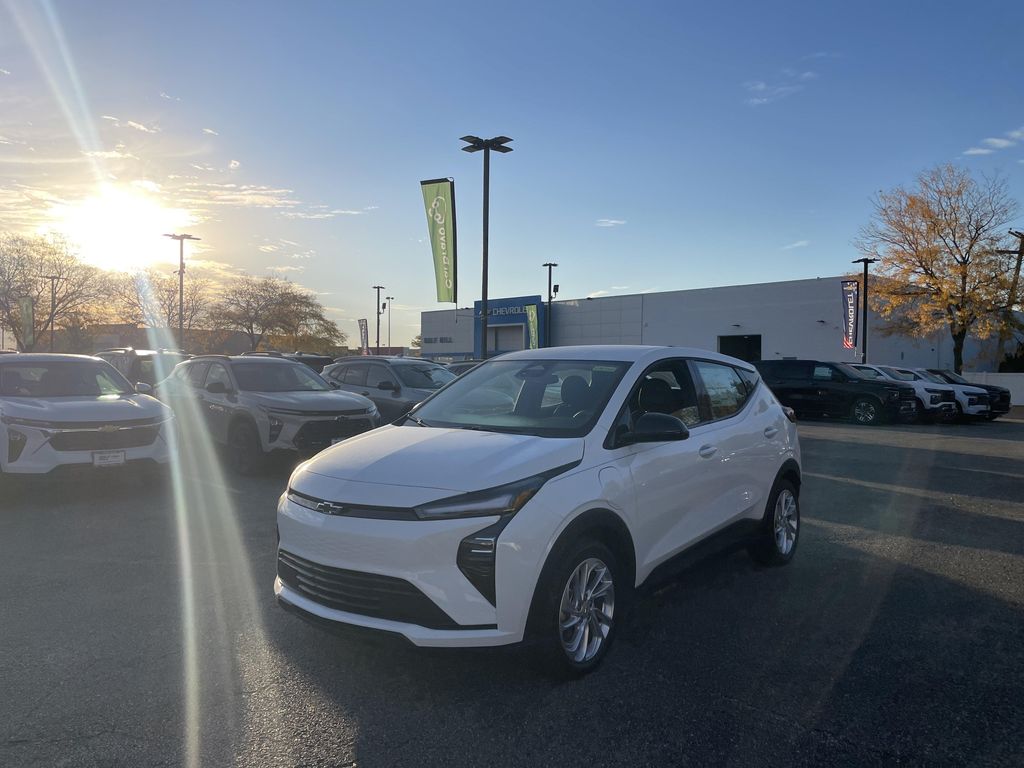 New 2027 Chevrolet Bolt LT FWD