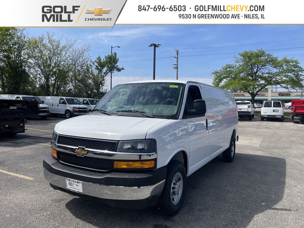 New 2026 Chevrolet Express 2500 LT