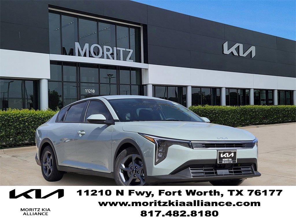 New 2026 Kia K4 LXS