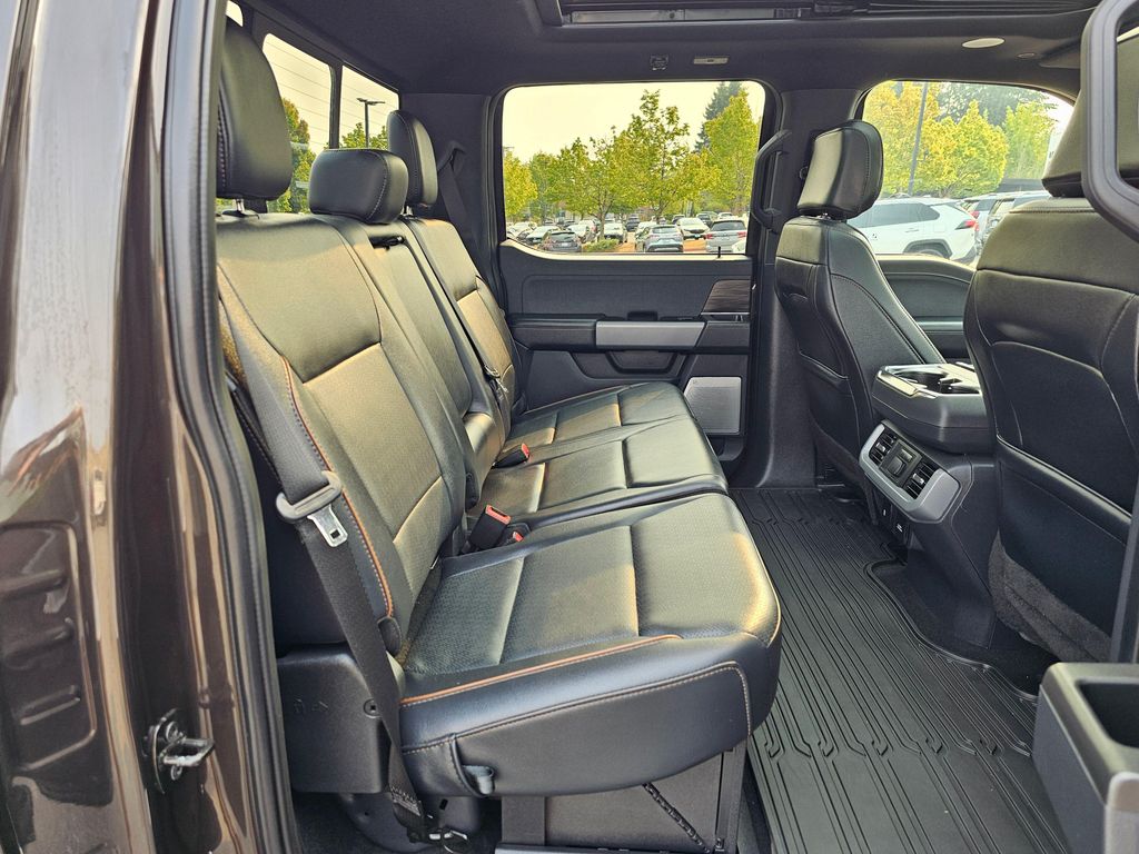 صورة مصغرة 29 لـ 2024 FORD F-150 LARIAT