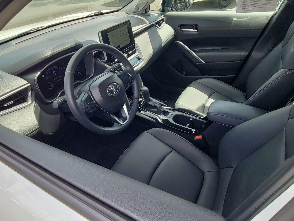 TOYOTA COROLLA CROSS - 10