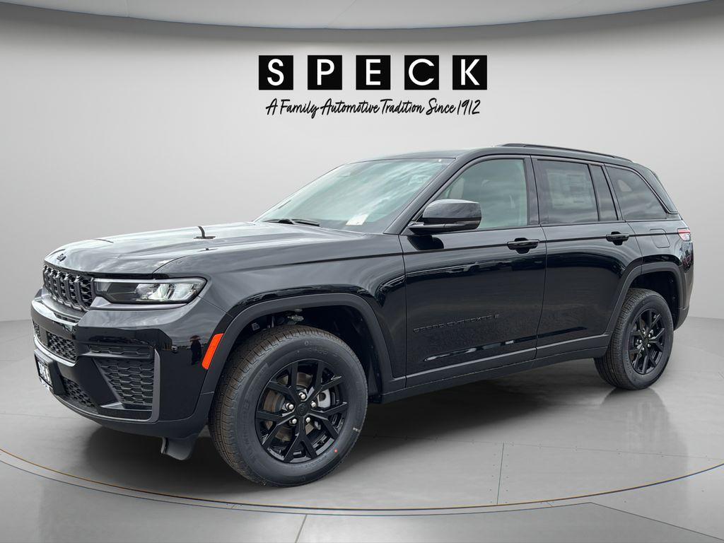 New 2026 Jeep Grand Cherokee Laredo
