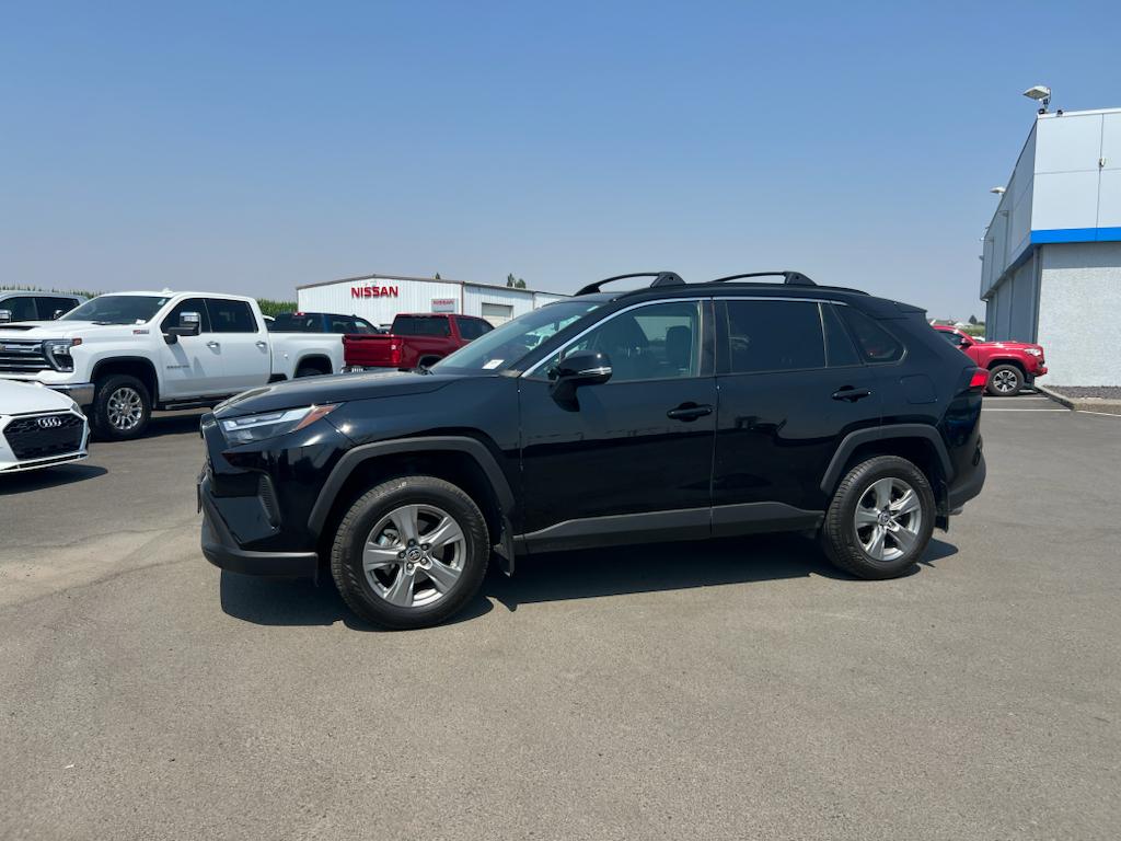 صورة 2 لـ 2025 Toyota RAV4 XLE