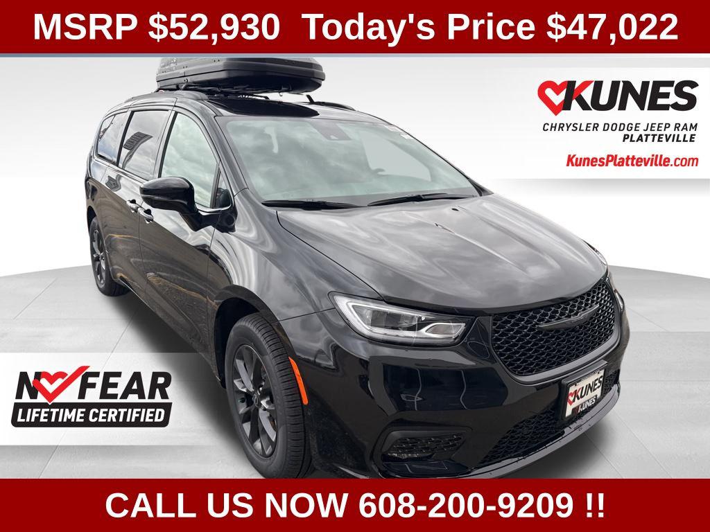 New 2026 Chrysler Pacifica L